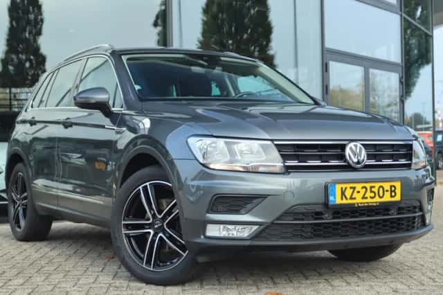 Volkswagen Tiguan (2017) thumbnail 5