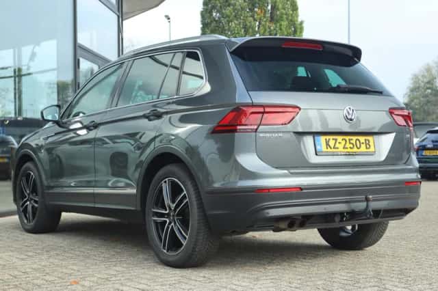Volkswagen Tiguan (2017) thumbnail 8