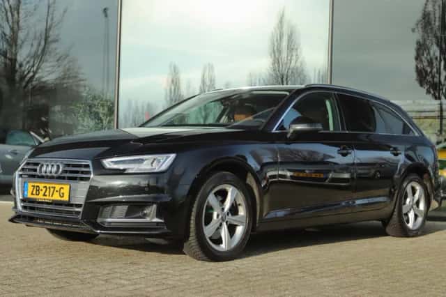 Audi A4 (2019) thumbnail 1