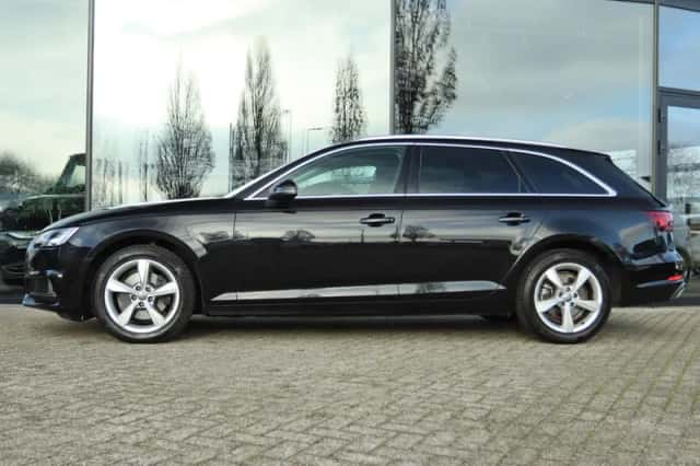 Audi A4 (2019) thumbnail 11