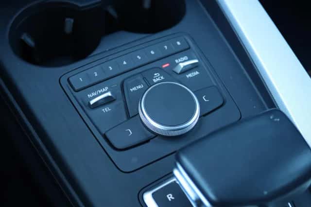 Audi A4 (2019) thumbnail 26