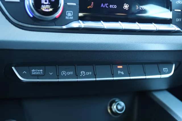 Audi A4 (2019) thumbnail 28