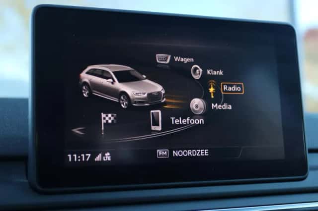 Audi A4 (2019) thumbnail 36