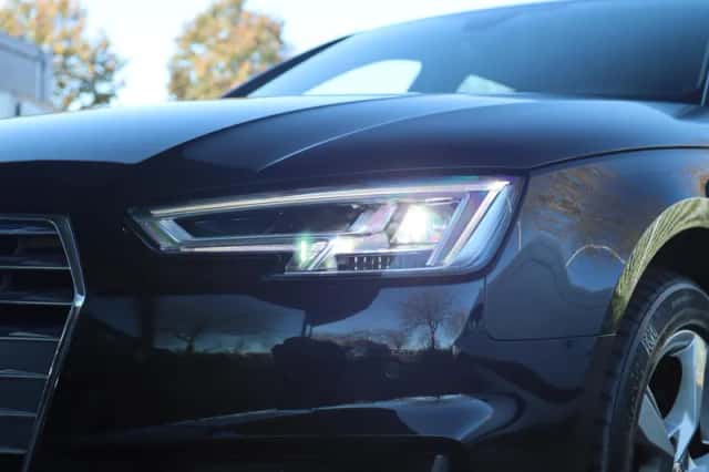 Audi A4 (2019) thumbnail 6