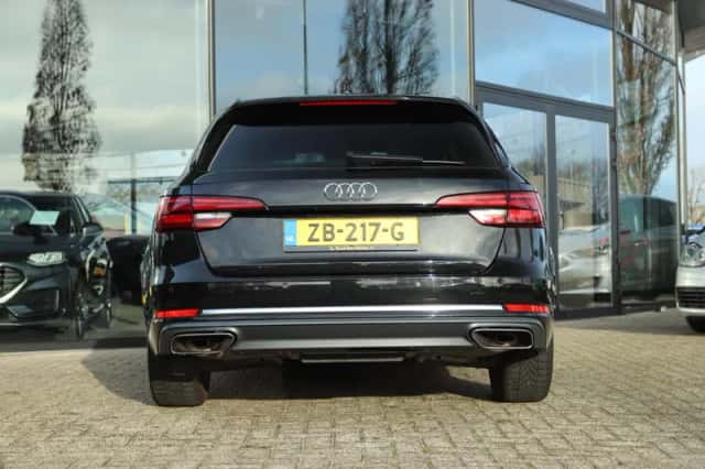 Audi A4 (2019) thumbnail 10
