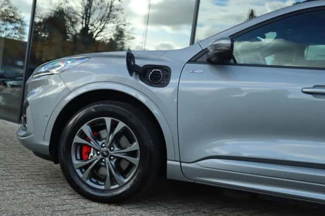 Ford Kuga (2021) thumbnail 14