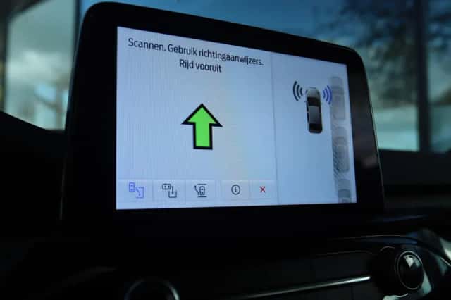 Ford Kuga (2021) thumbnail 30