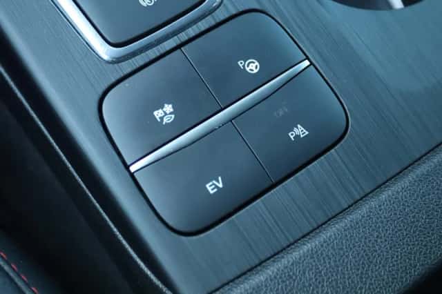 Ford Kuga (2021) thumbnail 34