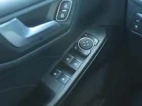 Ford Kuga (2021) thumbnail 41