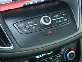 Ford C-Max (2016) thumbnail 29