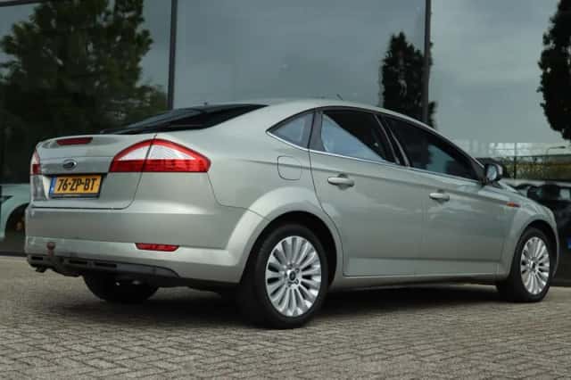 Ford Mondeo (2008) thumbnail 2