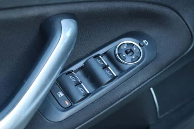 Ford Mondeo (2008) thumbnail 31
