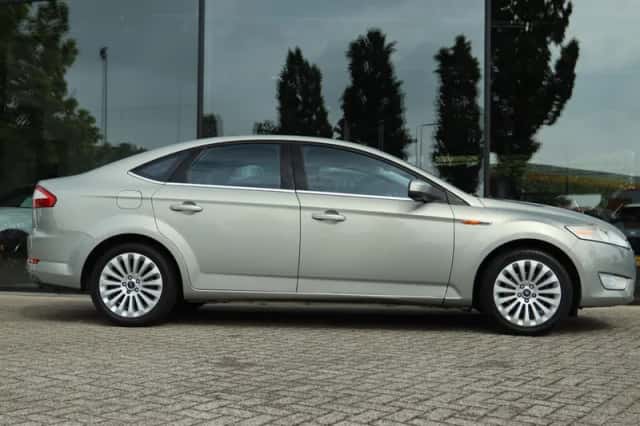 Ford Mondeo (2008) thumbnail 9