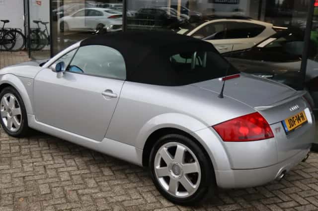 Audi TT (2001) thumbnail 11
