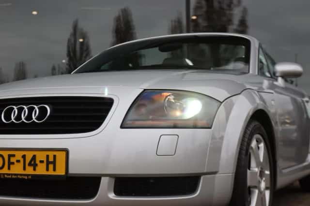 Audi TT (2001) thumbnail 12