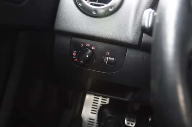 Audi TT (2001) thumbnail 18