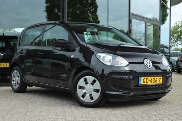 Volkswagen Up! (2015) thumbnail 7