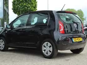Volkswagen Up! (2015) thumbnail 10