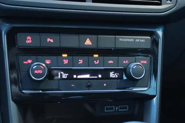 Volkswagen T-Cross (2019) thumbnail 23