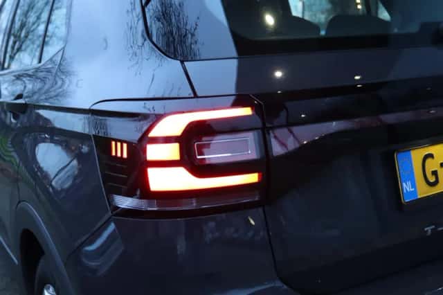Volkswagen T-Cross (2019) thumbnail 26