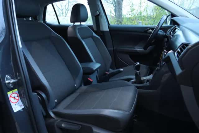 Volkswagen T-Cross (2019) thumbnail 4