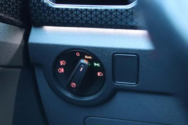 Volkswagen T-Cross (2019) thumbnail 33