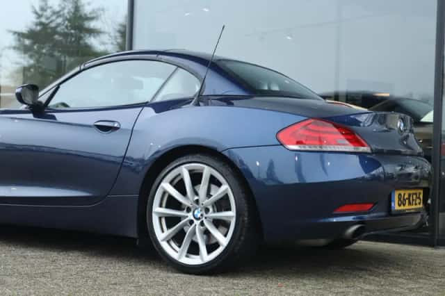 BMW Z4 (2009) thumbnail 15