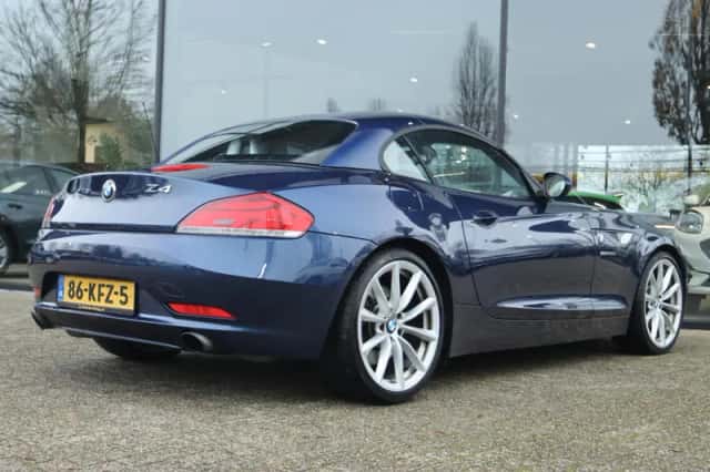 BMW Z4 (2009) thumbnail 16