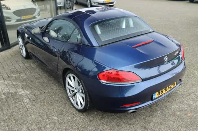 BMW Z4 (2009) thumbnail 17