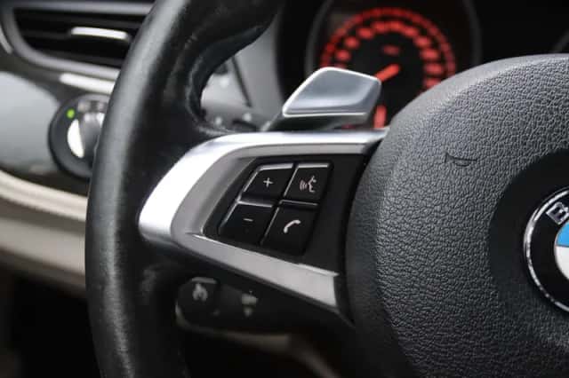 BMW Z4 (2009) thumbnail 23