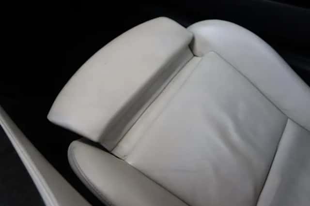 BMW Z4 (2009) thumbnail 35
