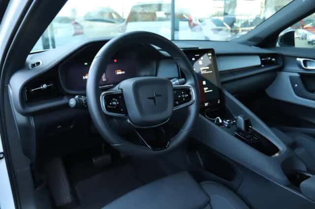 Polestar 2 (2022) thumbnail 3