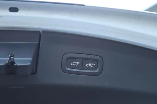 Polestar 2 (2022) thumbnail 25