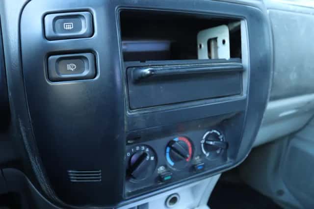 Nissan Patrol (2004) thumbnail 16