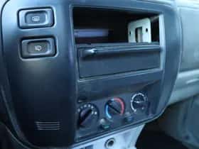 Nissan Patrol (2004) thumbnail 16
