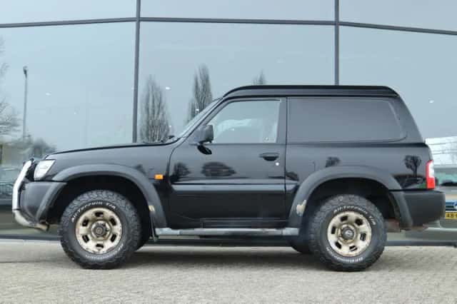 Nissan Patrol (2004) thumbnail 8