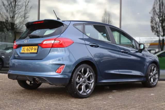 Ford Fiesta (2019) thumbnail 2
