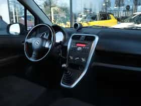 Opel Agila (2008) thumbnail 5