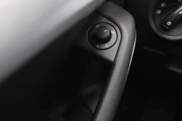 Škoda Octavia (2017) thumbnail 21