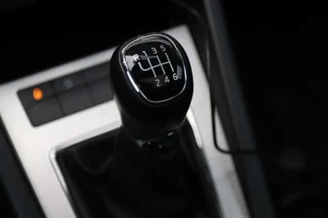 Škoda Octavia (2017) thumbnail 25