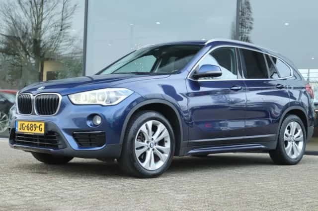 BMW X1 (2016) thumbnail 1