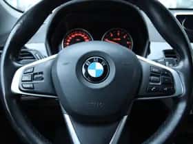 BMW X1 (2016) thumbnail 15