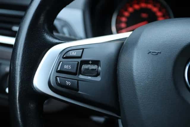 BMW X1 (2016) thumbnail 16