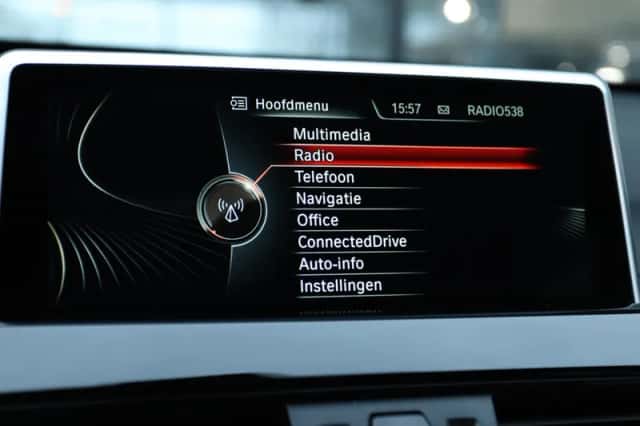 BMW X1 (2016) thumbnail 25
