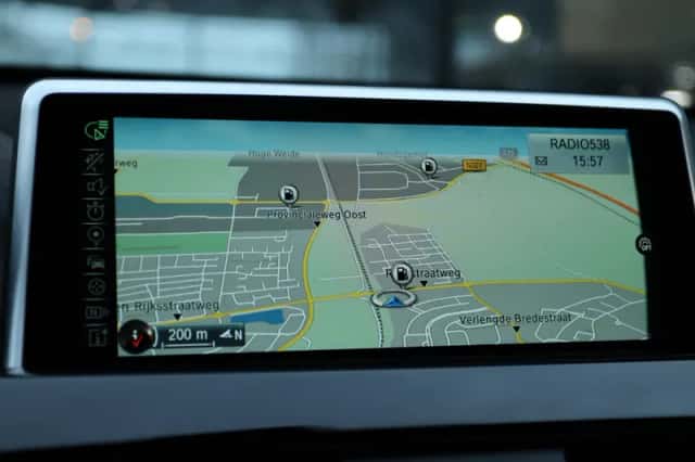 BMW X1 (2016) thumbnail 4