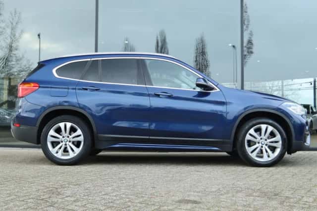 BMW X1 (2016) thumbnail 8