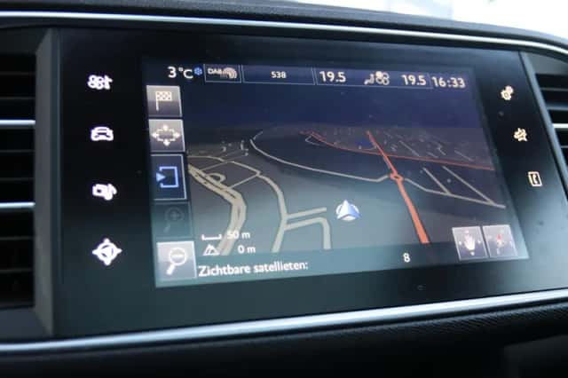 Peugeot 308 (2016) thumbnail 31