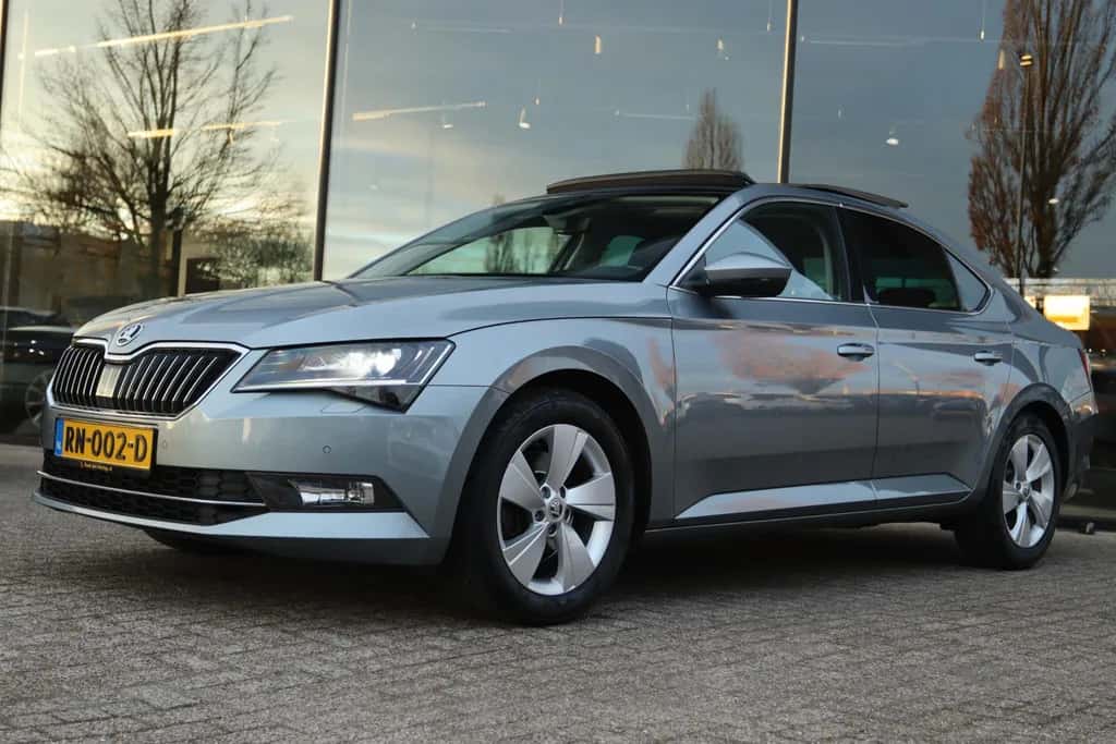Škoda Superb (2018) — foto 1