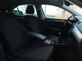 Škoda Superb (2018) thumbnail 4