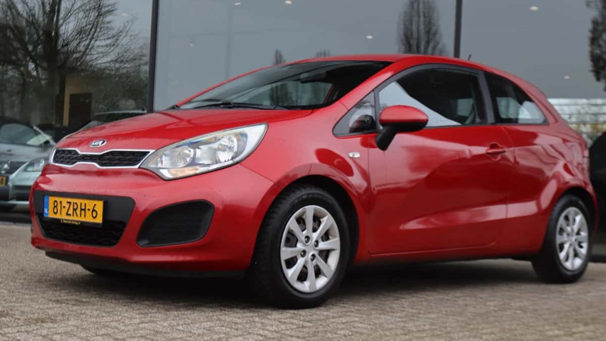 Kia Rio (2013) — foto 1